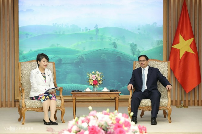 Thủ tướng Phạm Minh Chính tiếp Ngoại trưởng Nhật Bản Kamikawa Yoko tại Văn phòng Chính phủ ngày 10/10. Ảnh: Giang Huy
