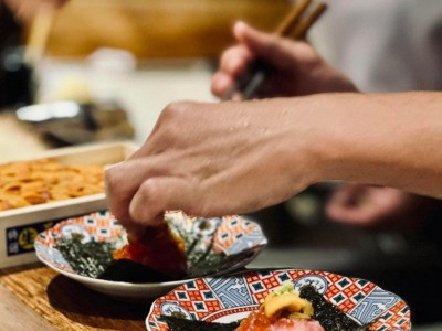 Khám Phá Văn Hóa Omakase: Đỉnh Cao Của Sự Tin Tưởng Và Nghệ Thuật Giao Tiếp Trên Bàn Ăn
